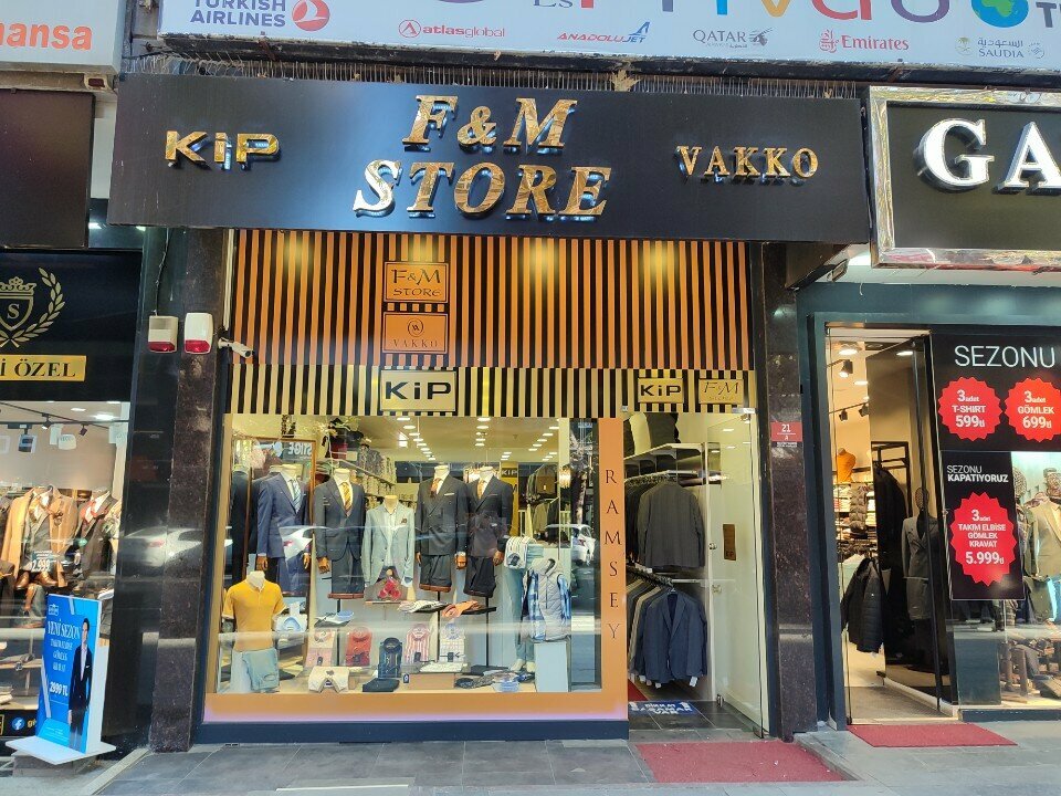 Clothing store F & M Store, Ankara, photo