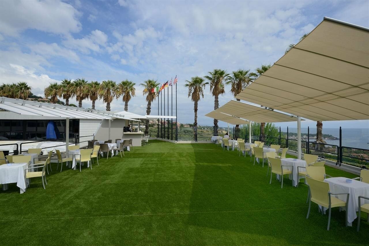 Фото Hotel President