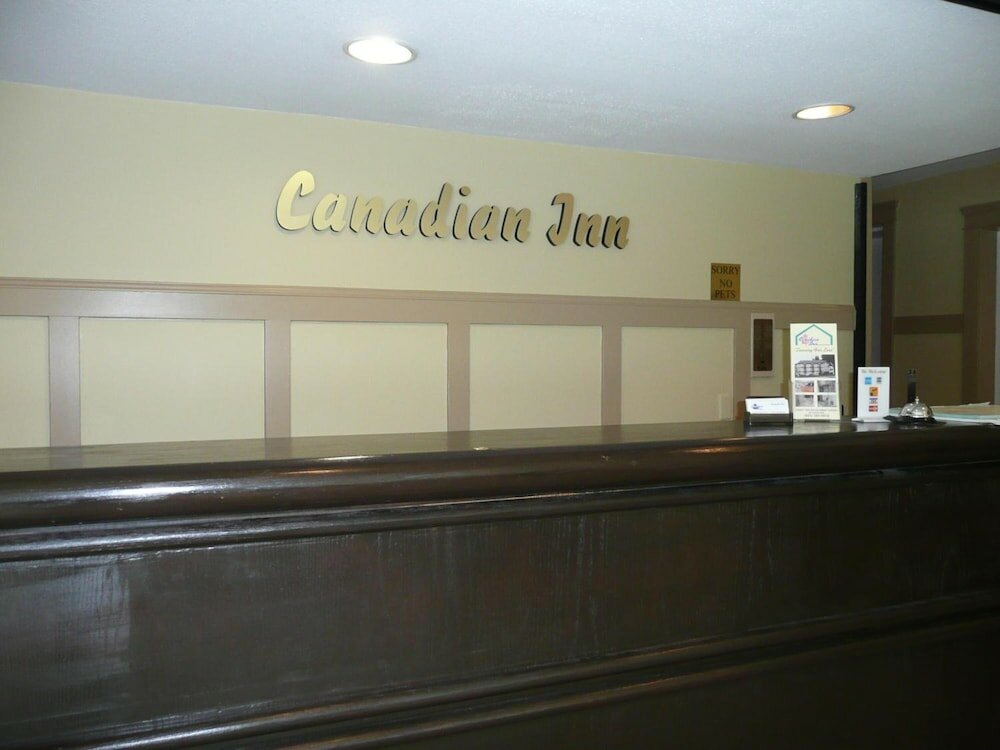 Фото Canadian Inn