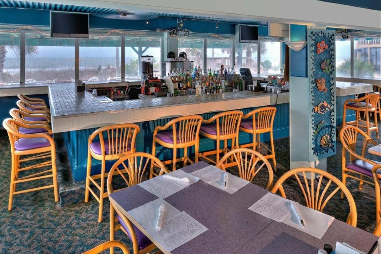 Фото The Oceanfront Litchfield Inn