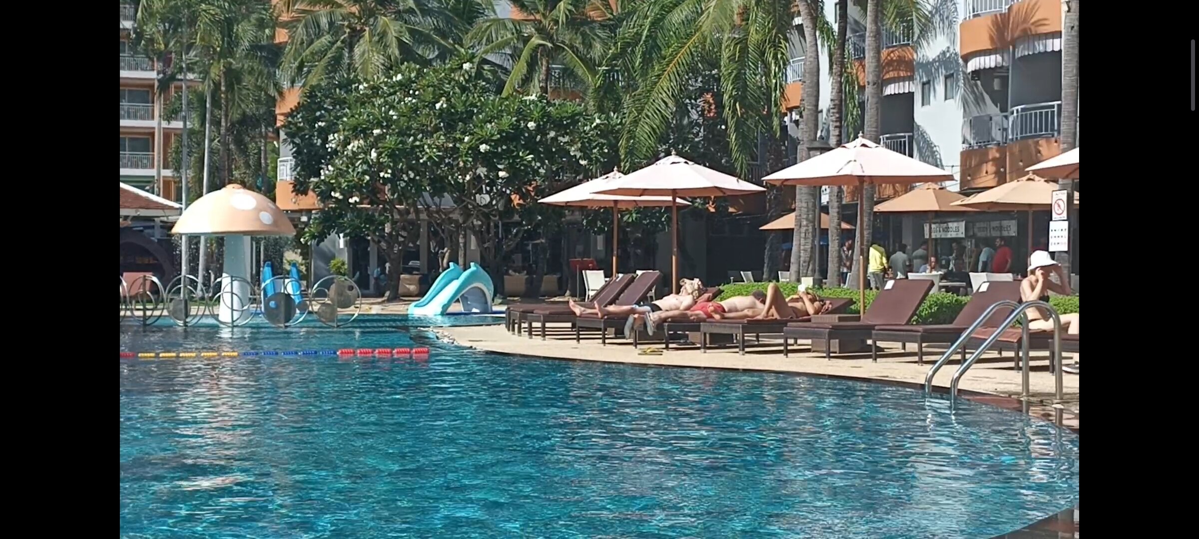 Фото Heeton Concept Hotel Pattaya by Compass Hospitality