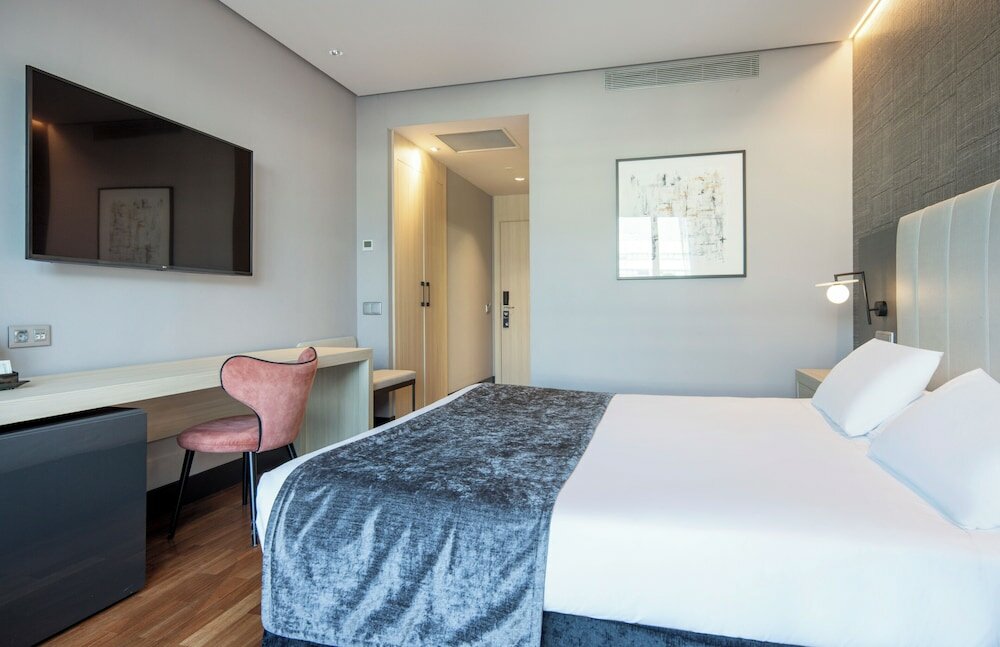 Фото Hotel Ilunion Alcalá Norte