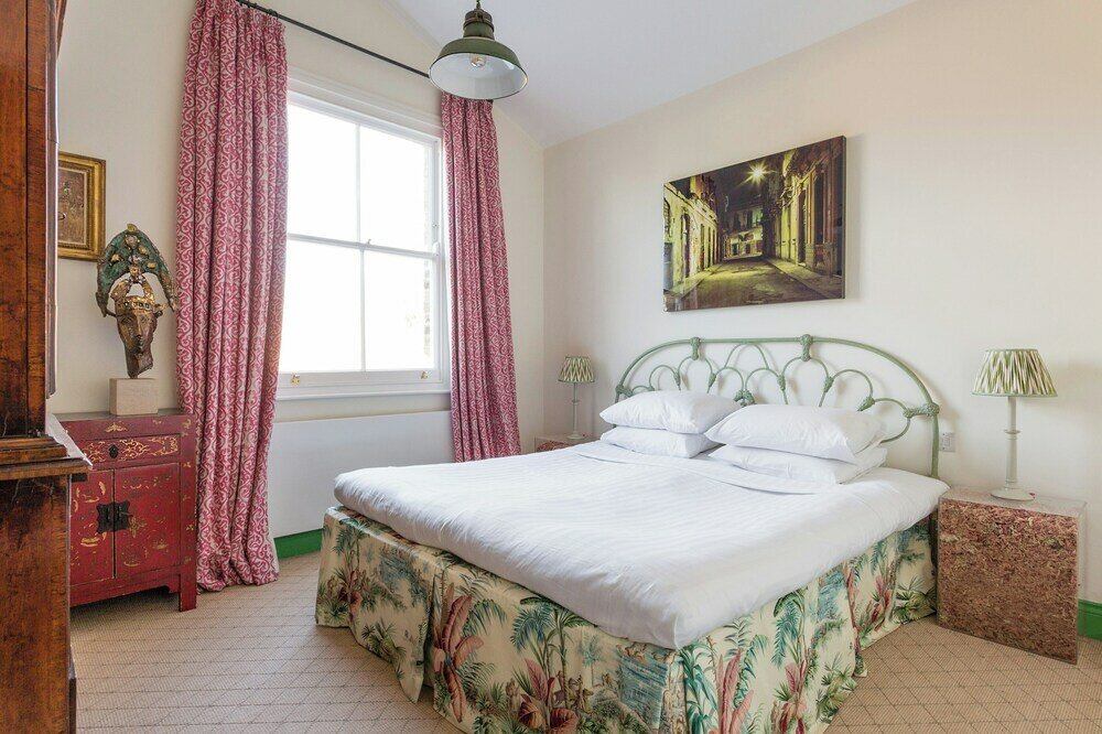 Фото Barlby Road III by Onefinestay