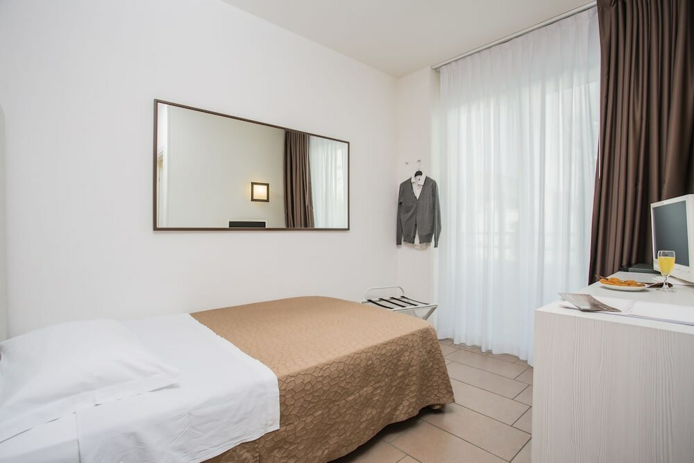 Фото 47050645746