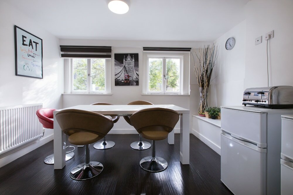 Фото Charlotte Street Apartments by Allô Housing