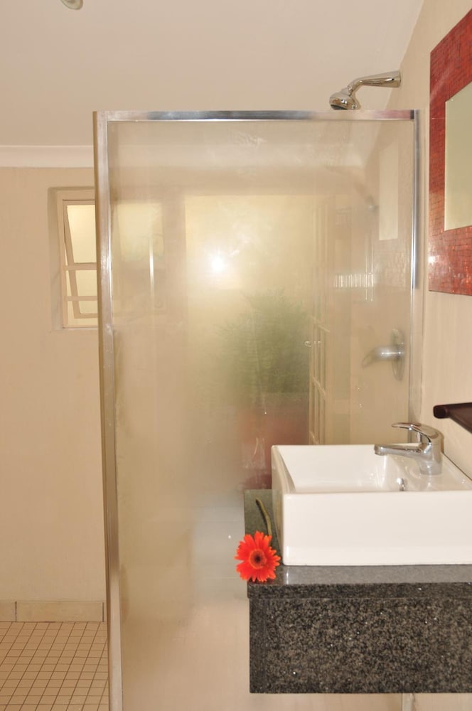 Фото Sand River Guest House