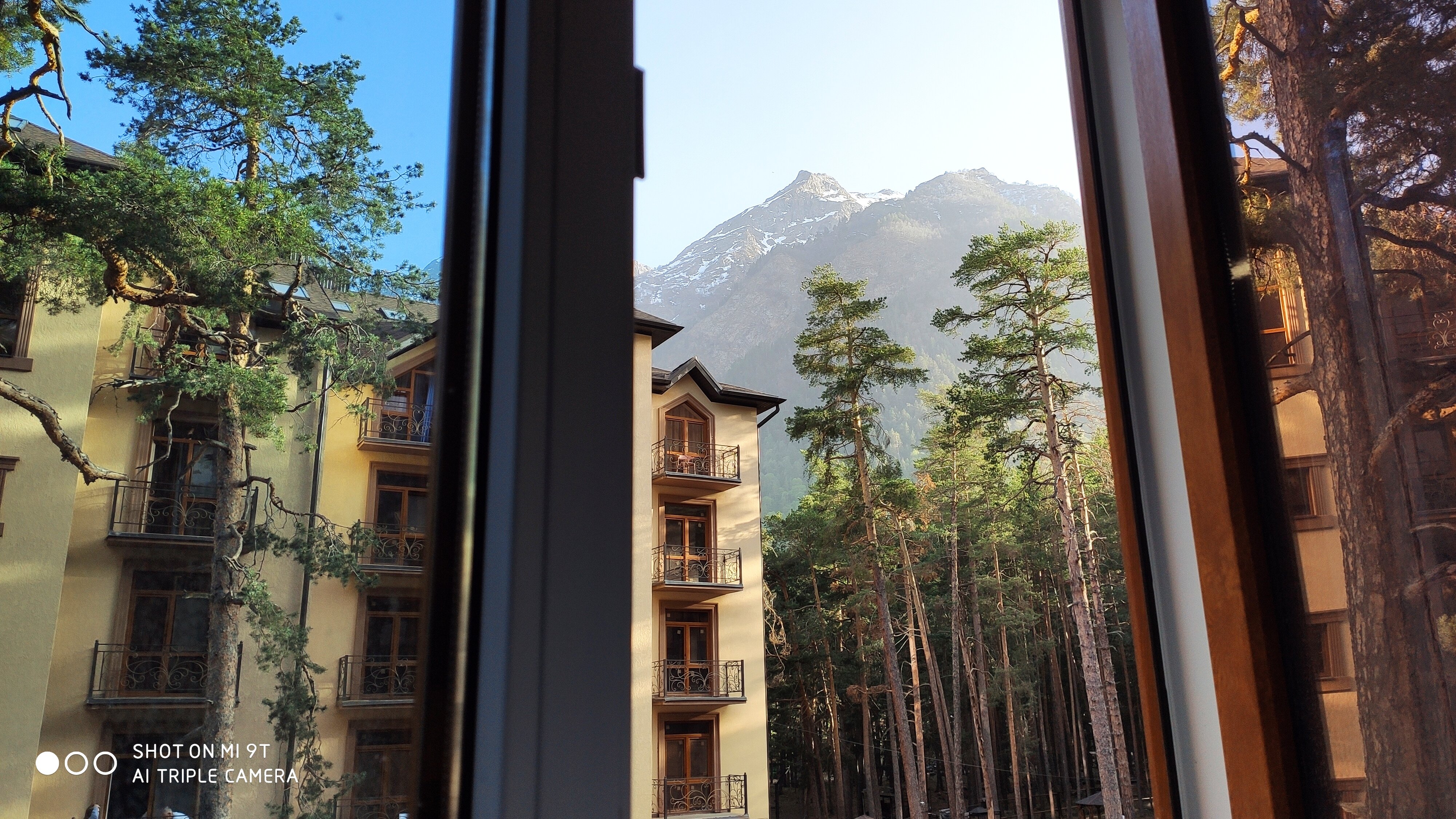 Фото отеля 2