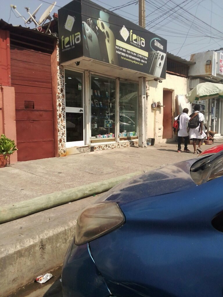 Mobile phone store Fella, Loanda, photo