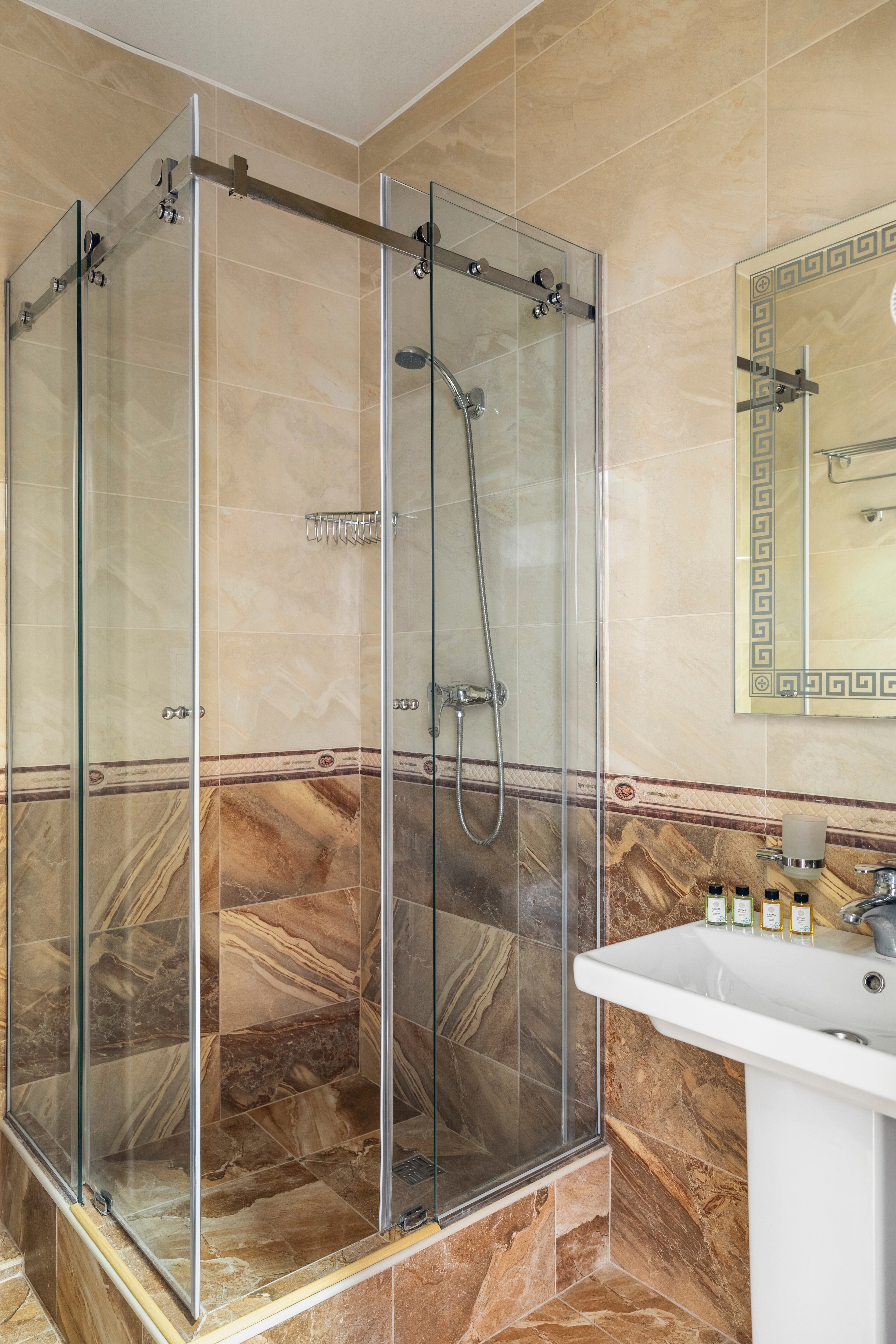 Фото Атлант