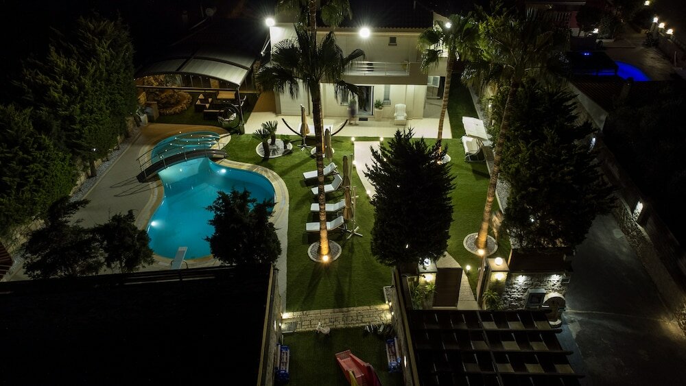 Фото Serenity Bliss Villa