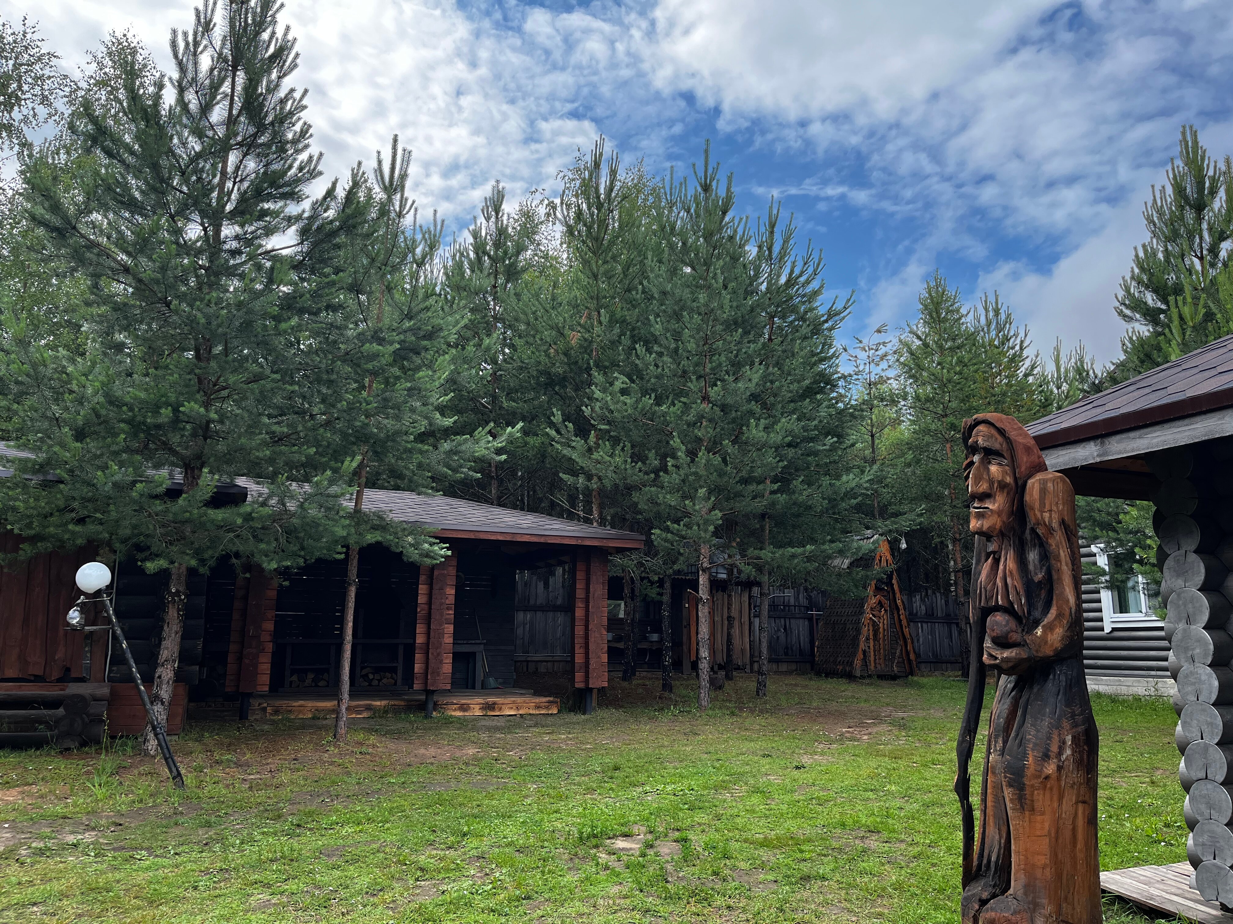Фото БереНдей Усадьба в Лесу