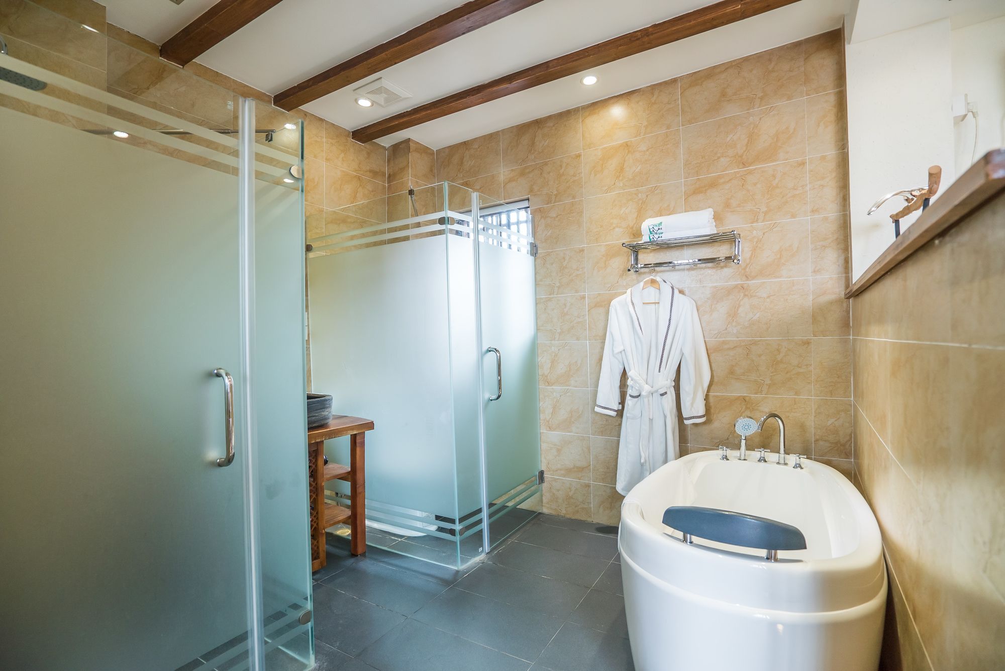 Фото Lijiang Yue Tu Inn