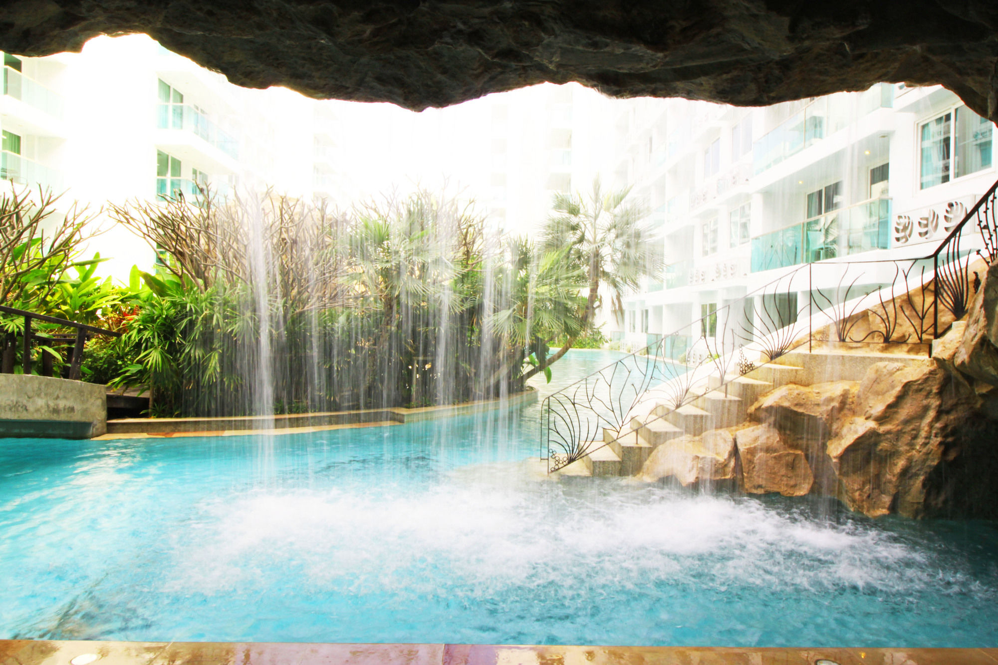 Фото Amazon Residence by Pattaya Sunny Rentals