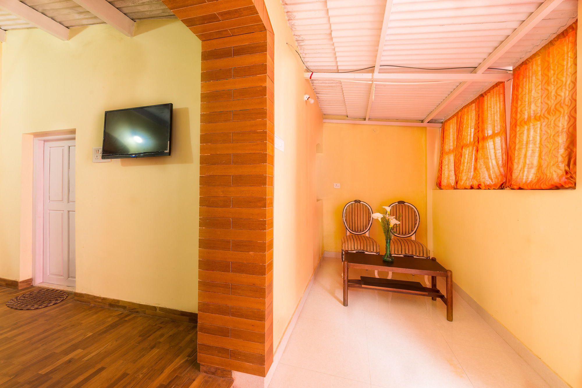 Фото Treebo Trip Rosefield Heritage