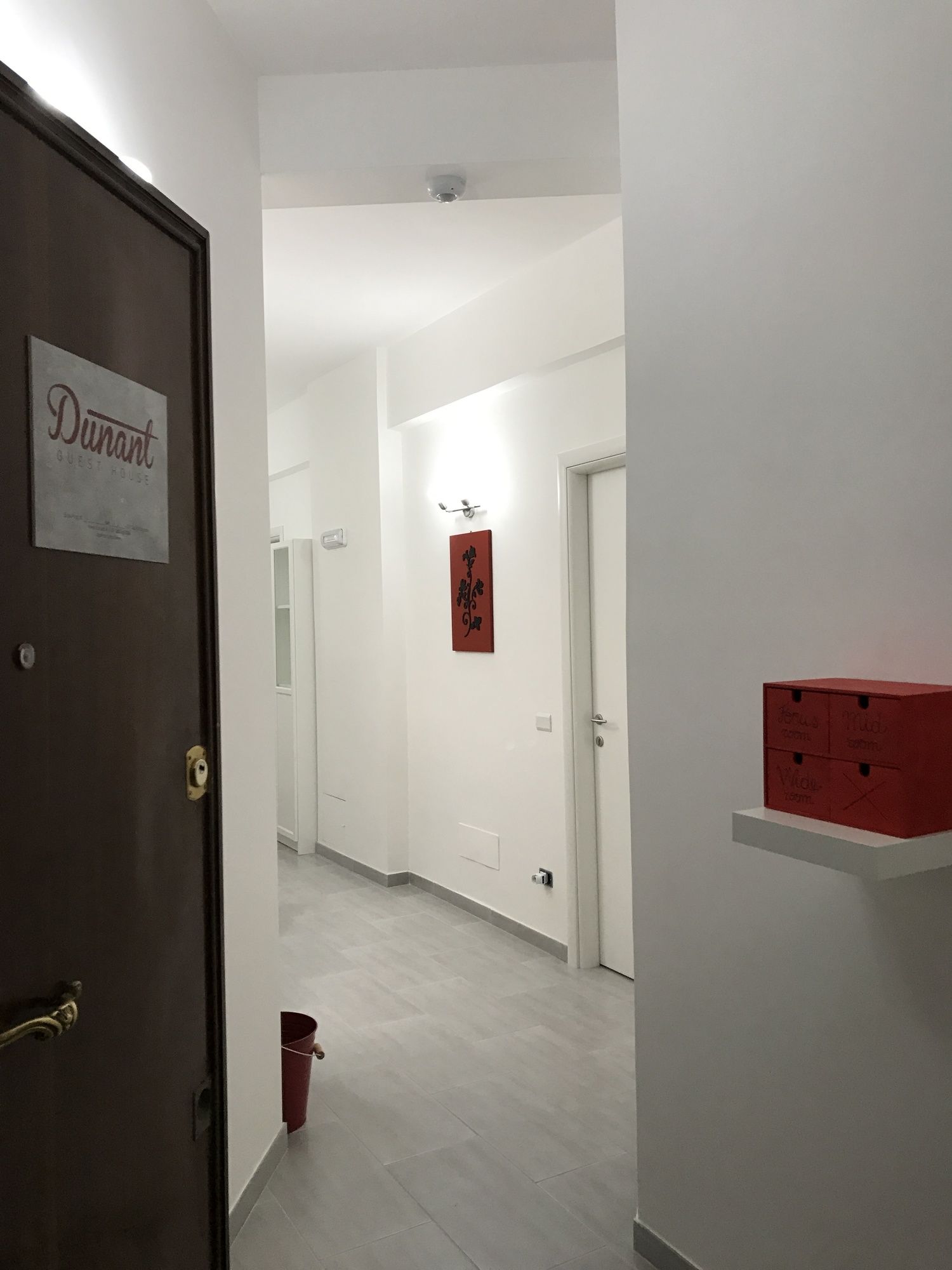 Фото Dunant Guest House