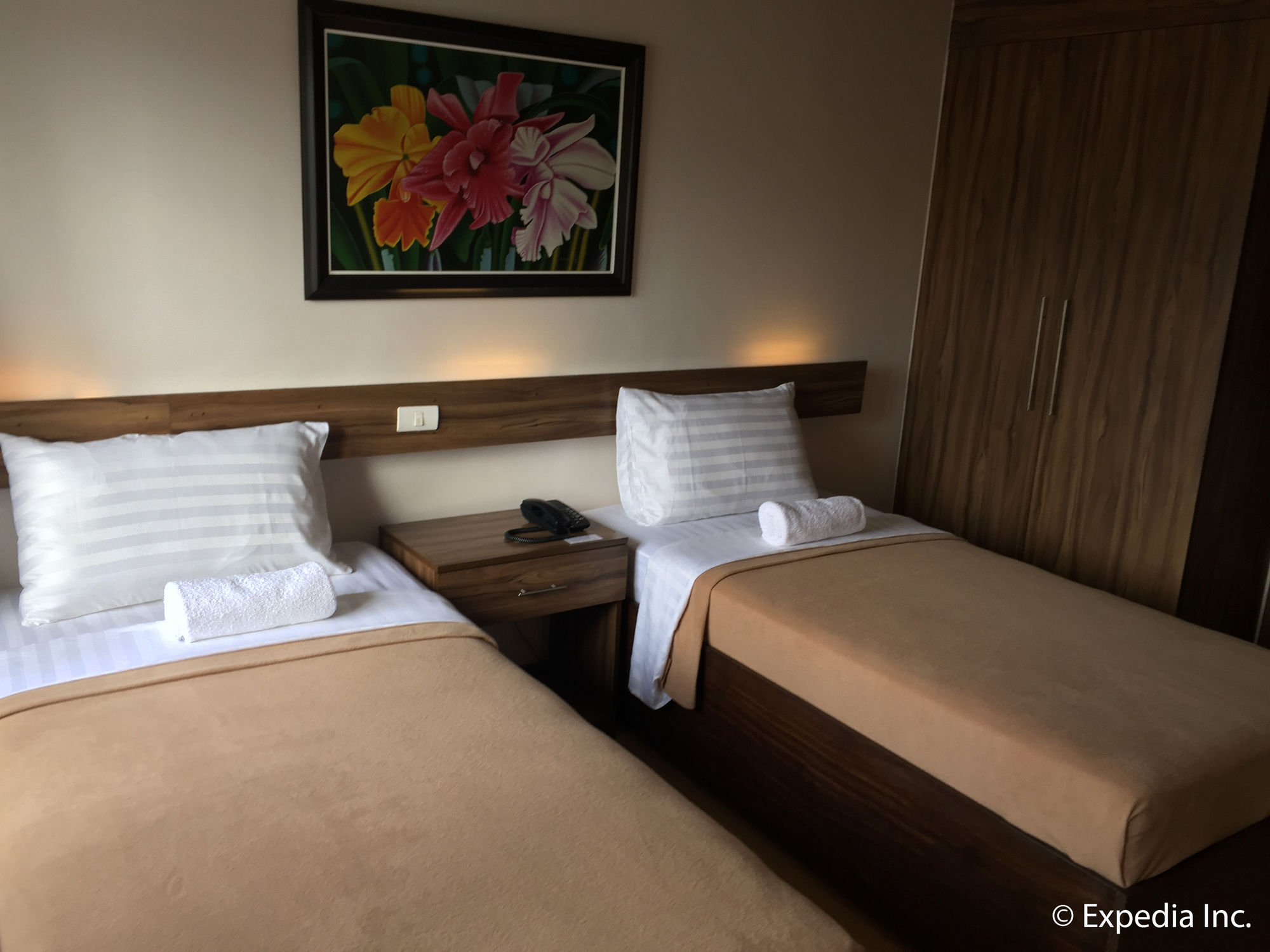 Фото Leope Hotel