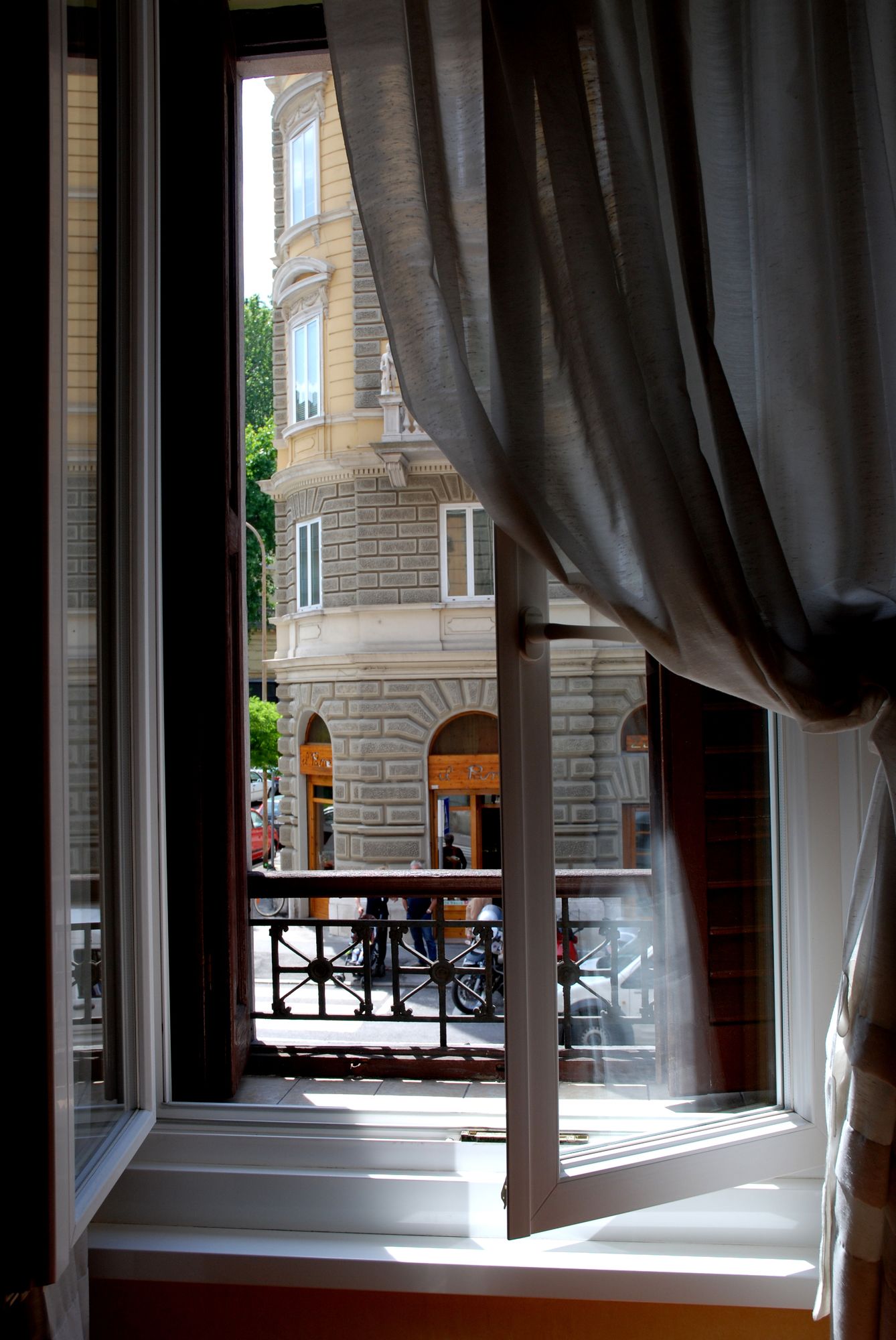 Фото отеля 4