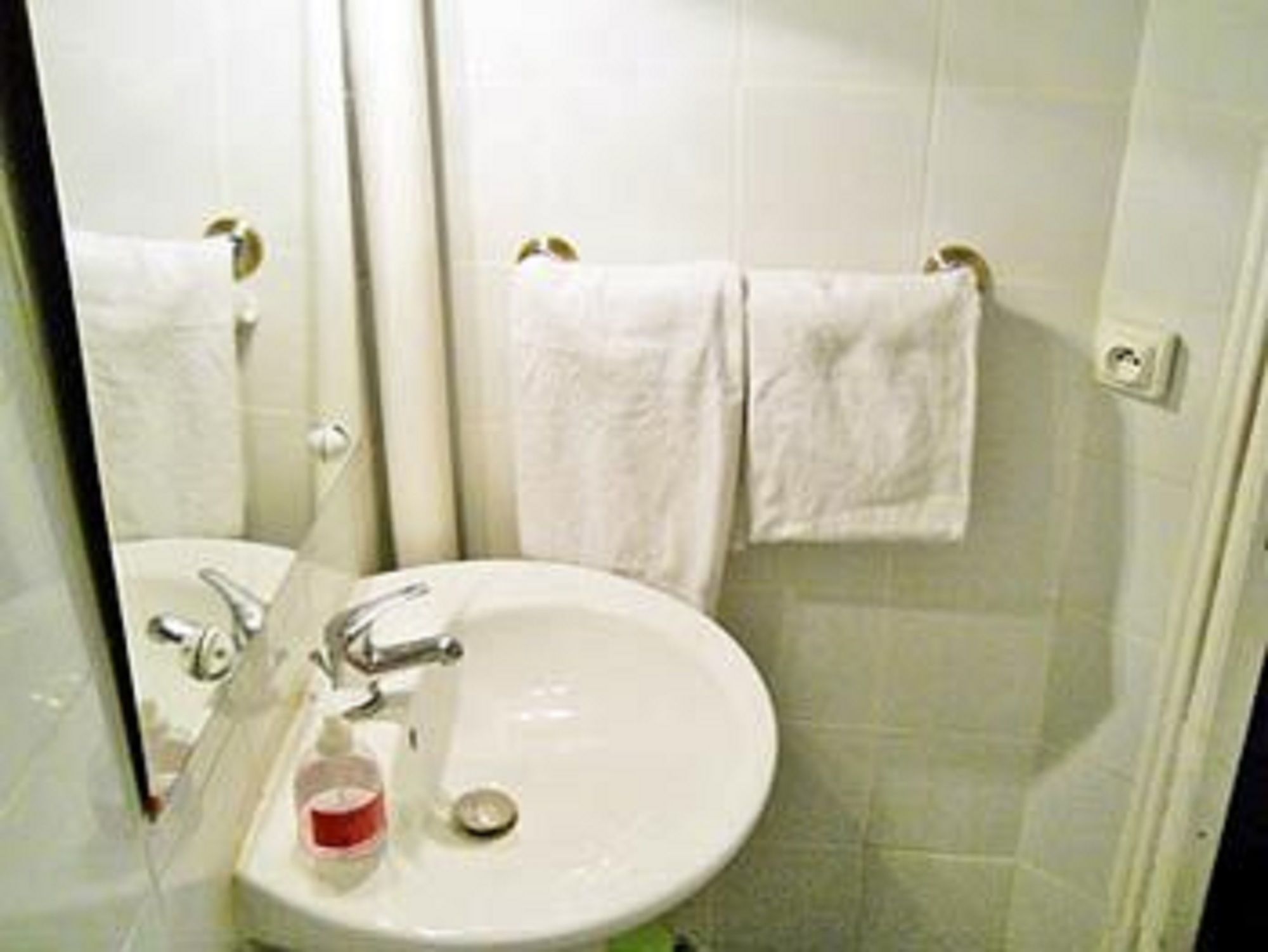 Фото Hotel De Lille Louvre