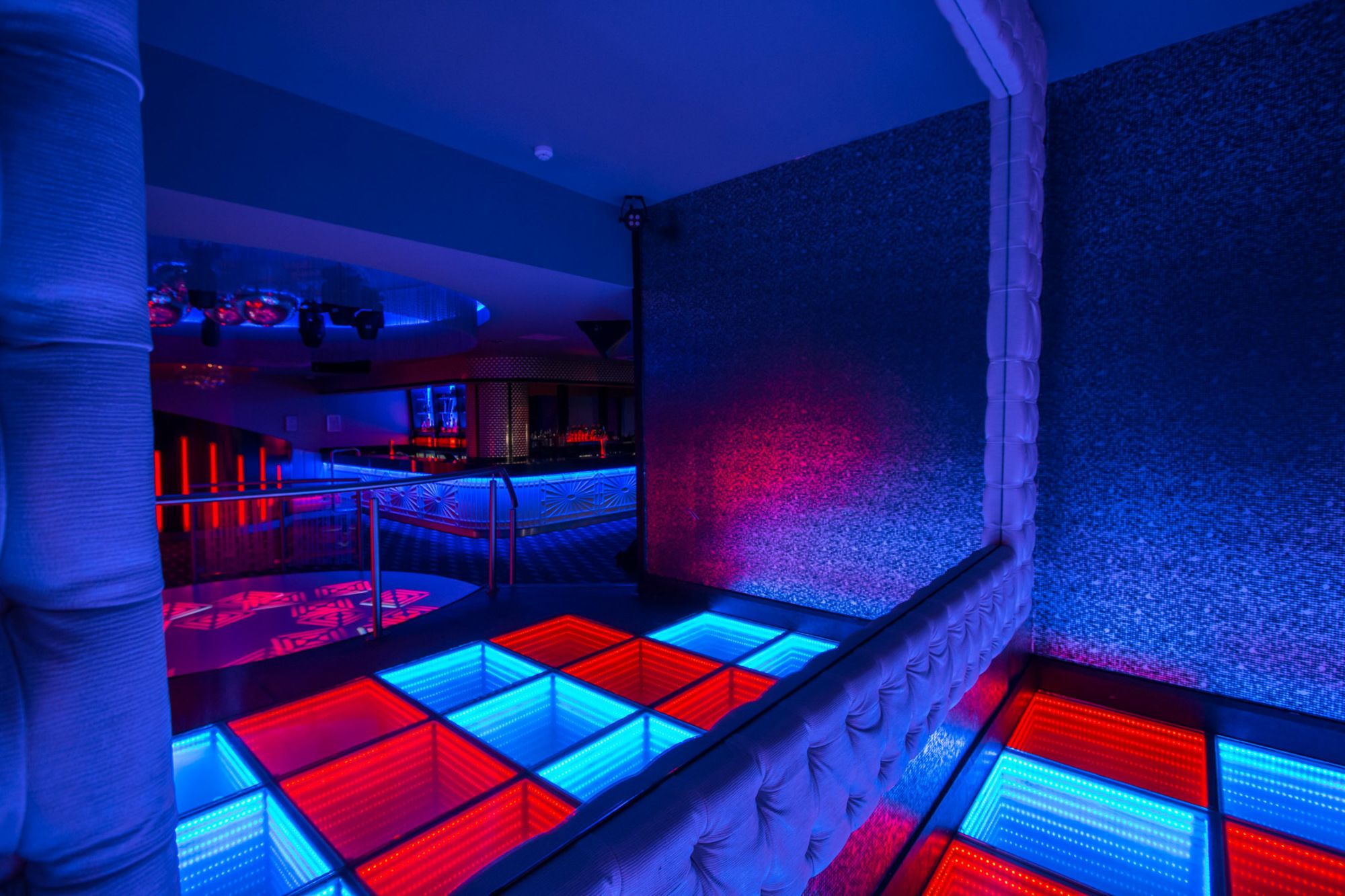 Фото The Commercial Hotel