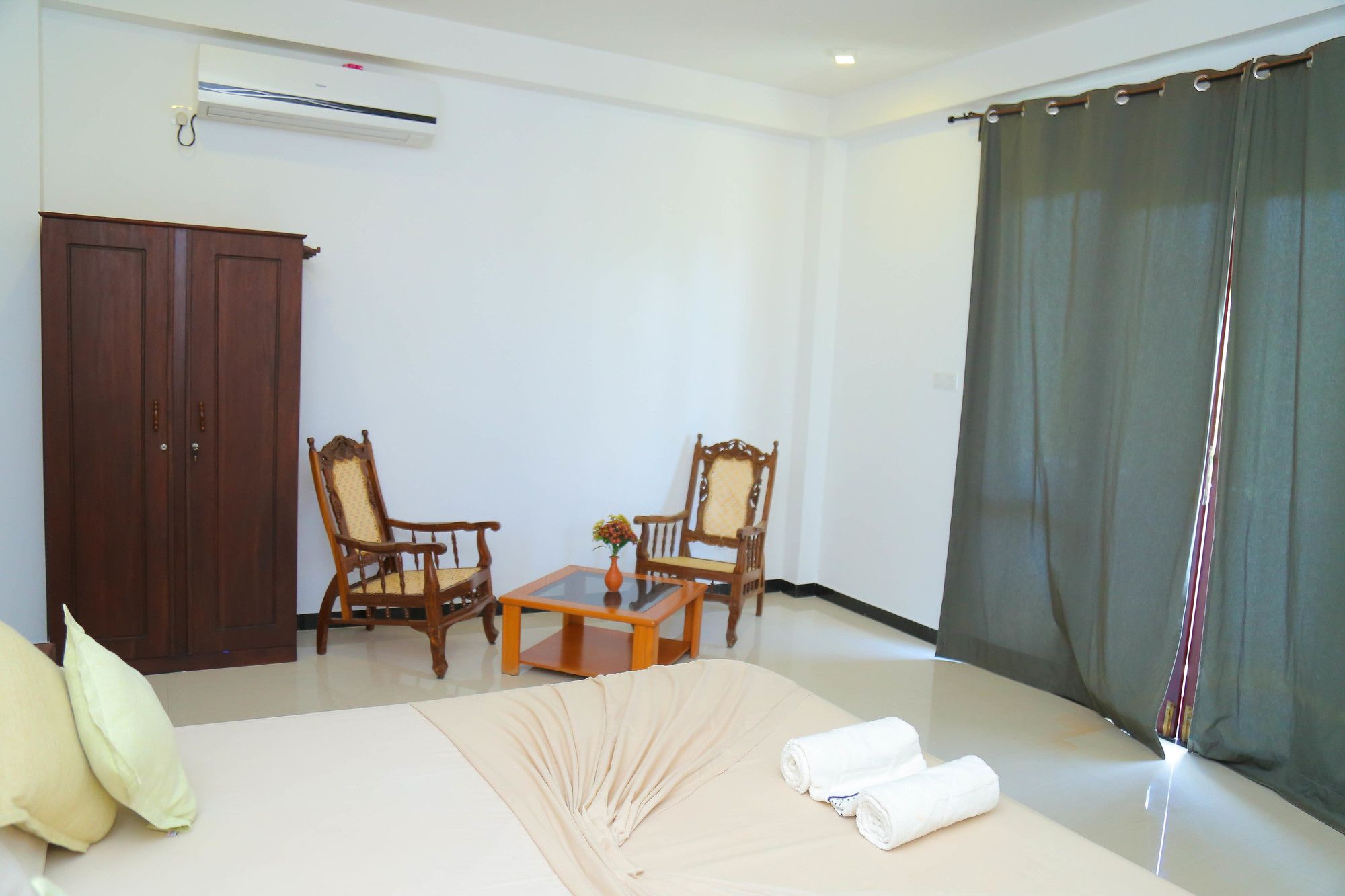 Фото Aurora Hotel & Restaurant