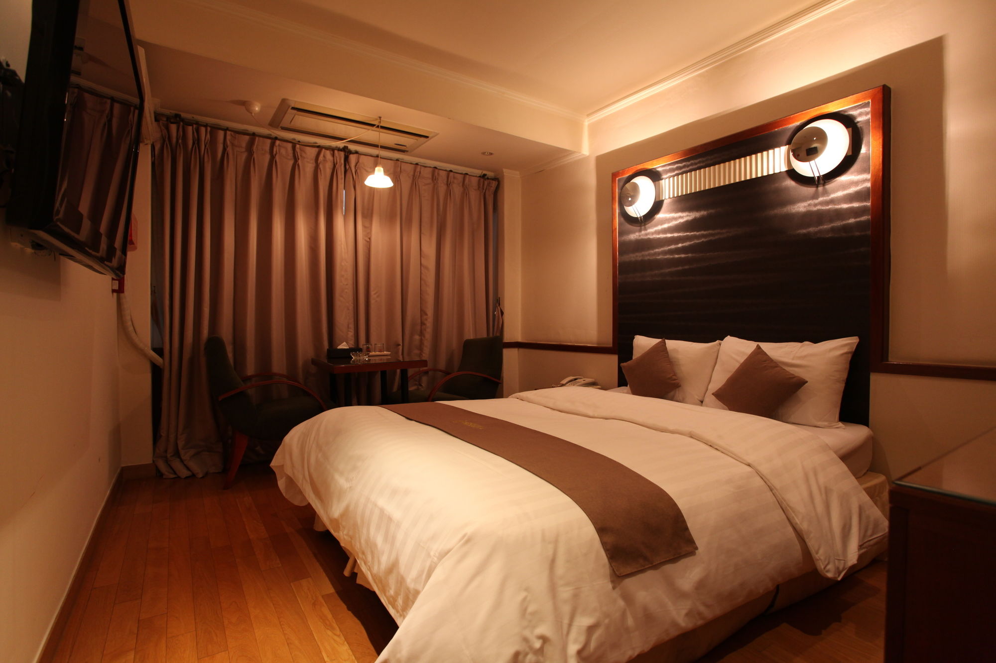 Фото Ansan Seowon Tourist Hotel
