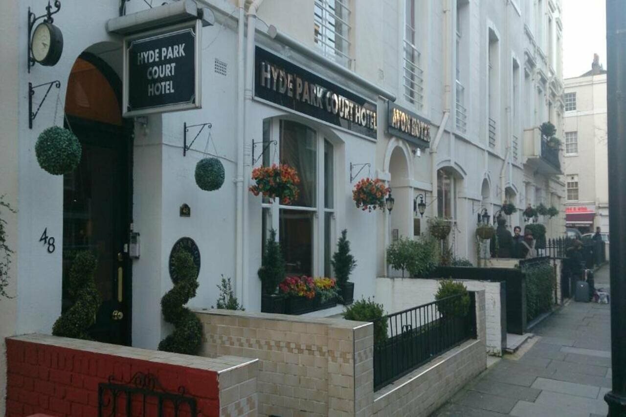 Фото Hyde Park Court Hotel