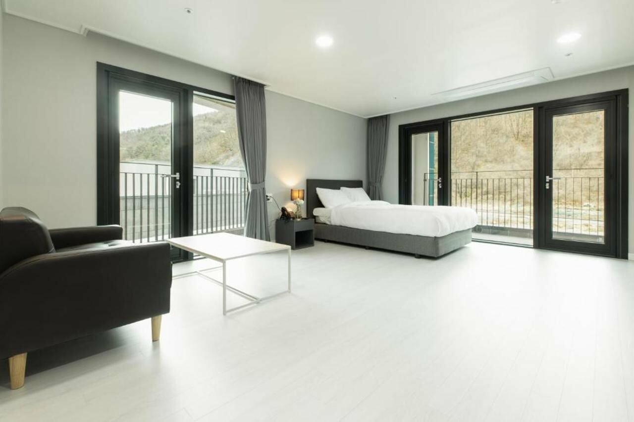 Фото Miami Jeongseon Hotel