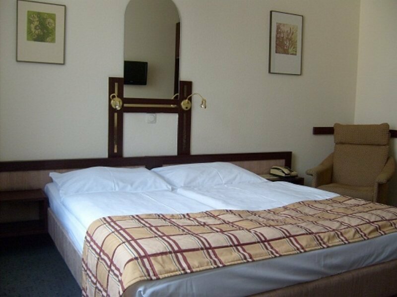 Фото Continental Hotel-Pension