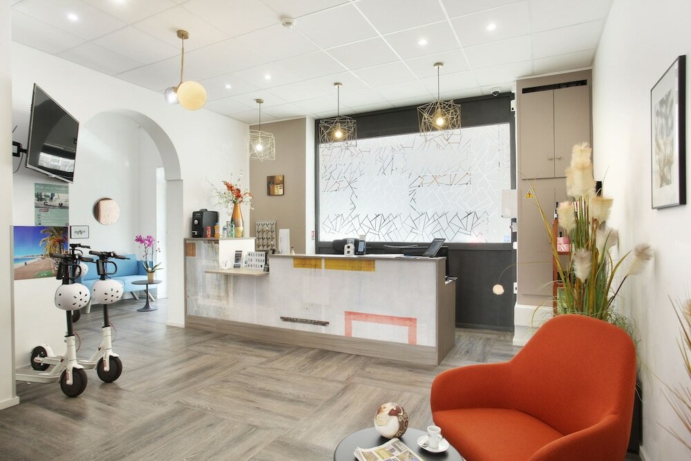 Фото The Alcove Hotel