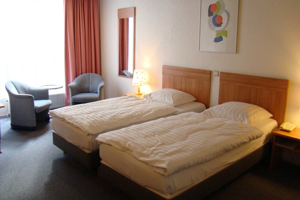 Фото отеля 3