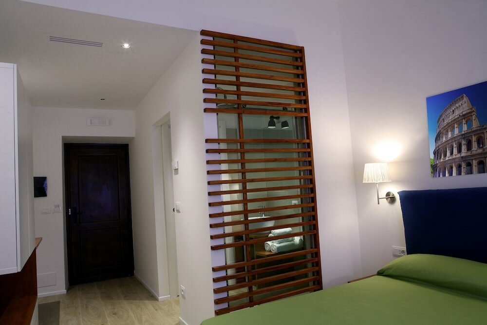 Фото Why Not Roma