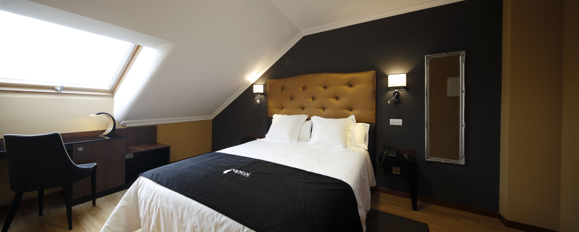Фото Capitol Boutique Hotel