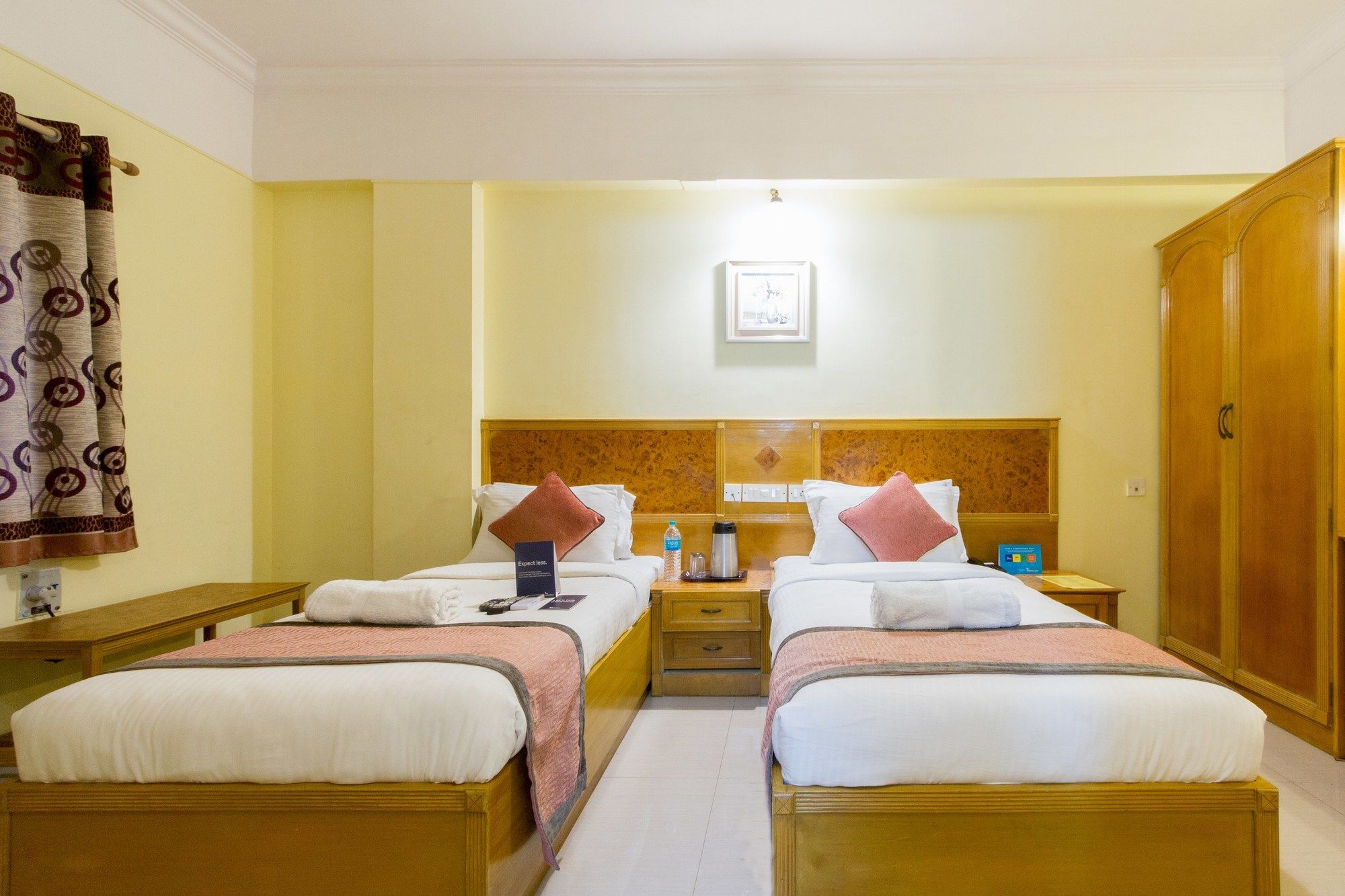 Фото FabHotel Metro Manor Central Station