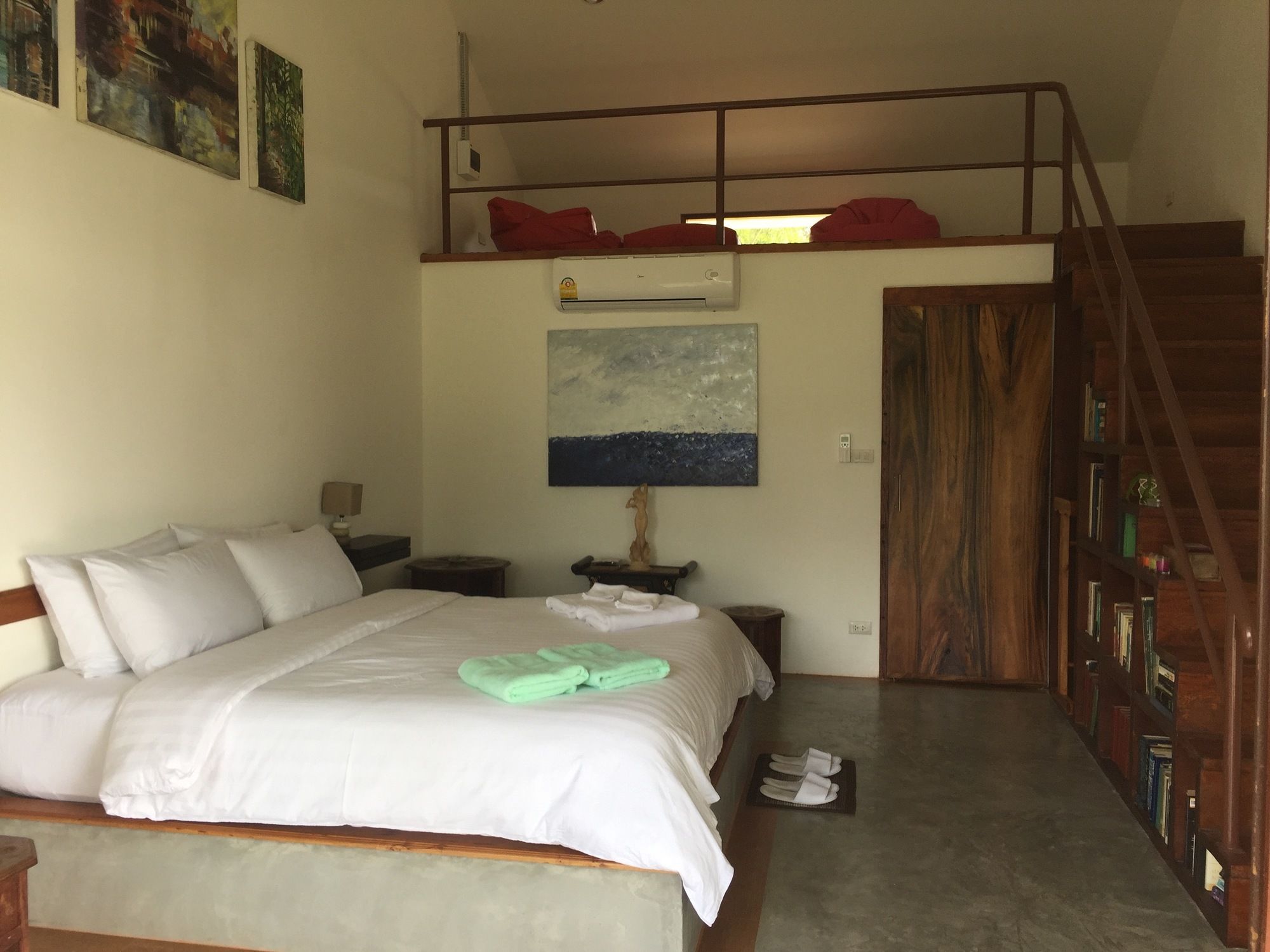 Фото Tree Roots Retreat