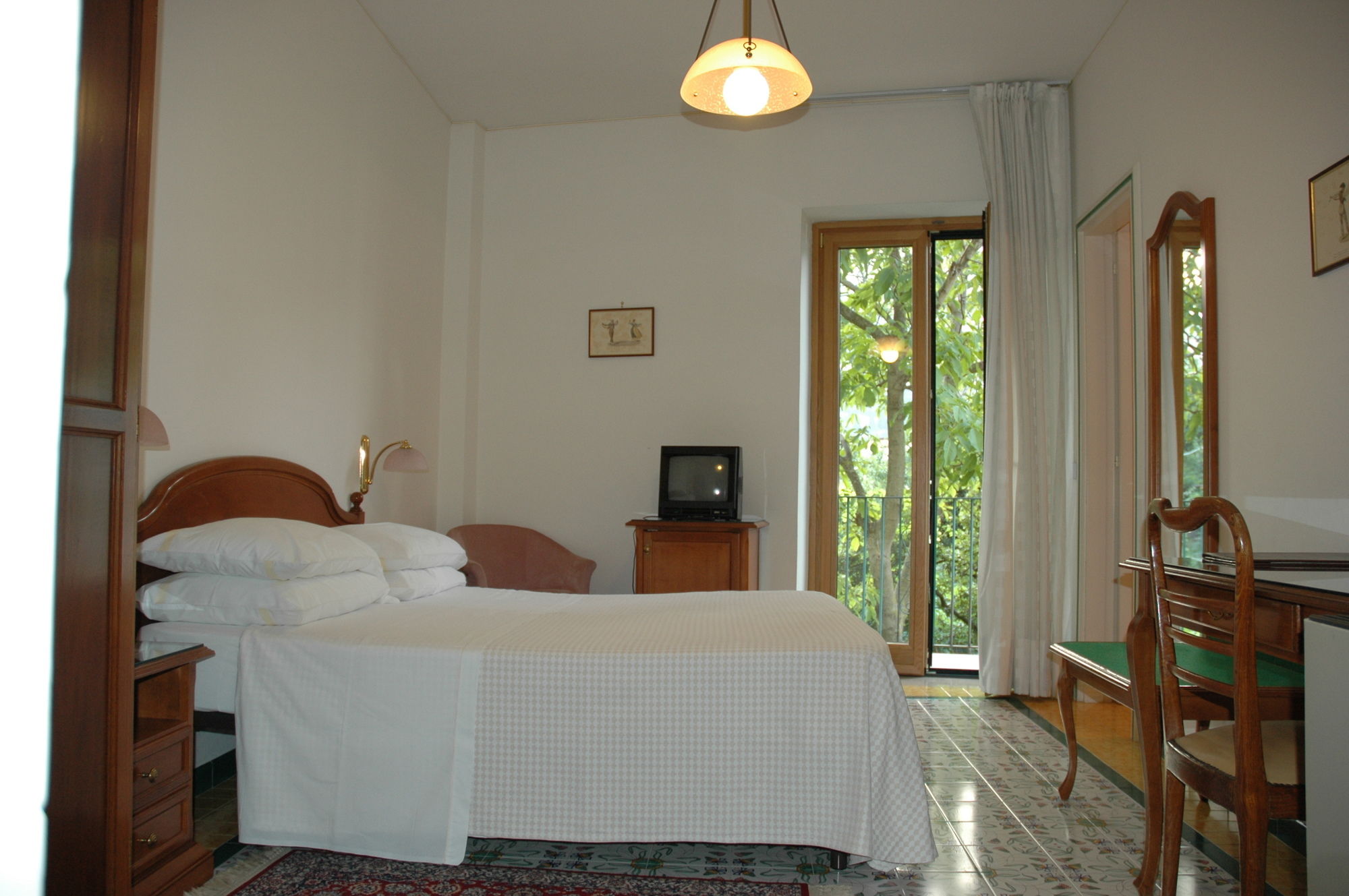 Фото Hotel Rufolo