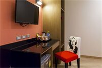 Фото Eleven Avenue Suites Bangkok