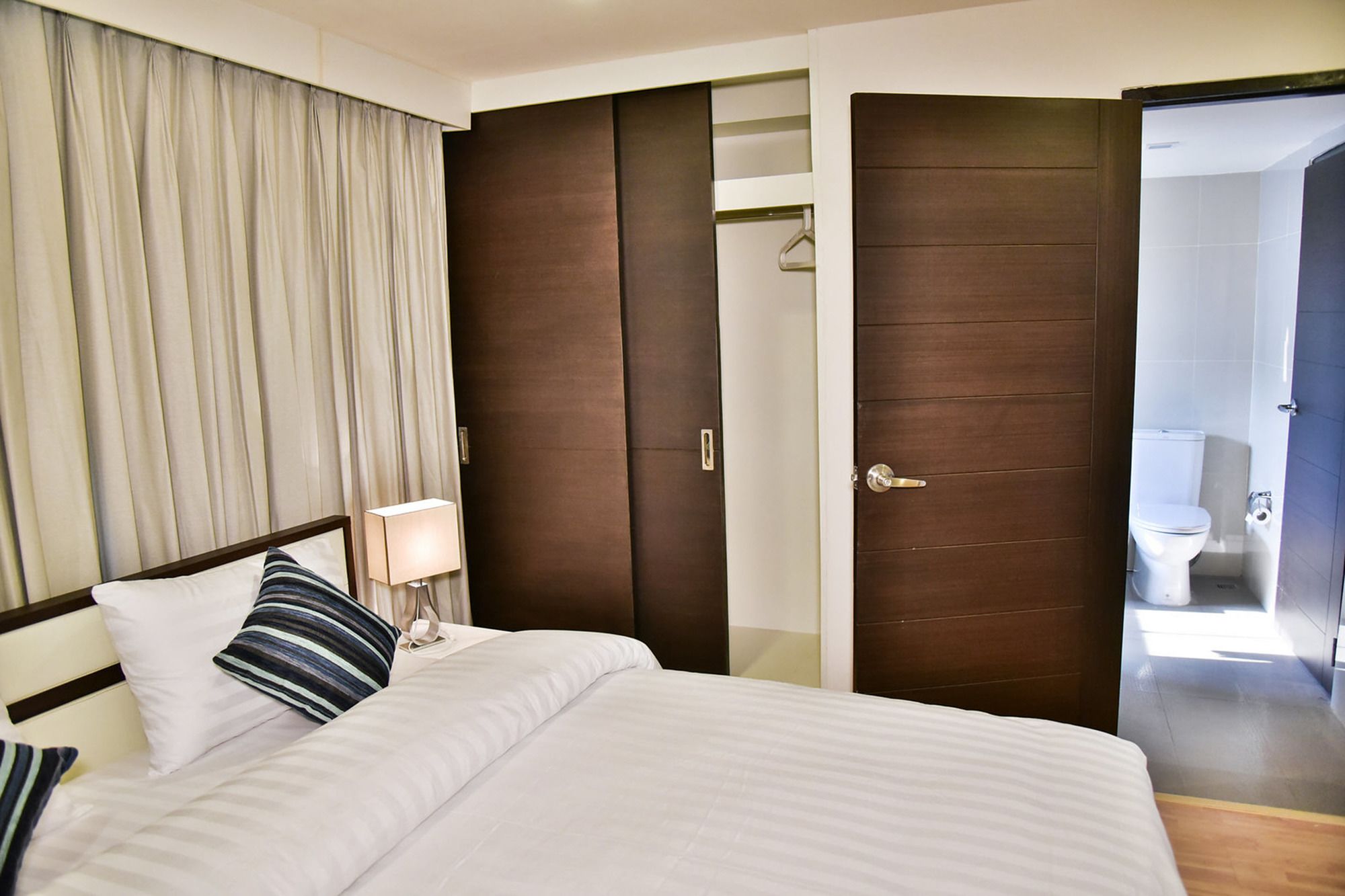 Фото The Kaze 34 Hotel and Serviced Residence