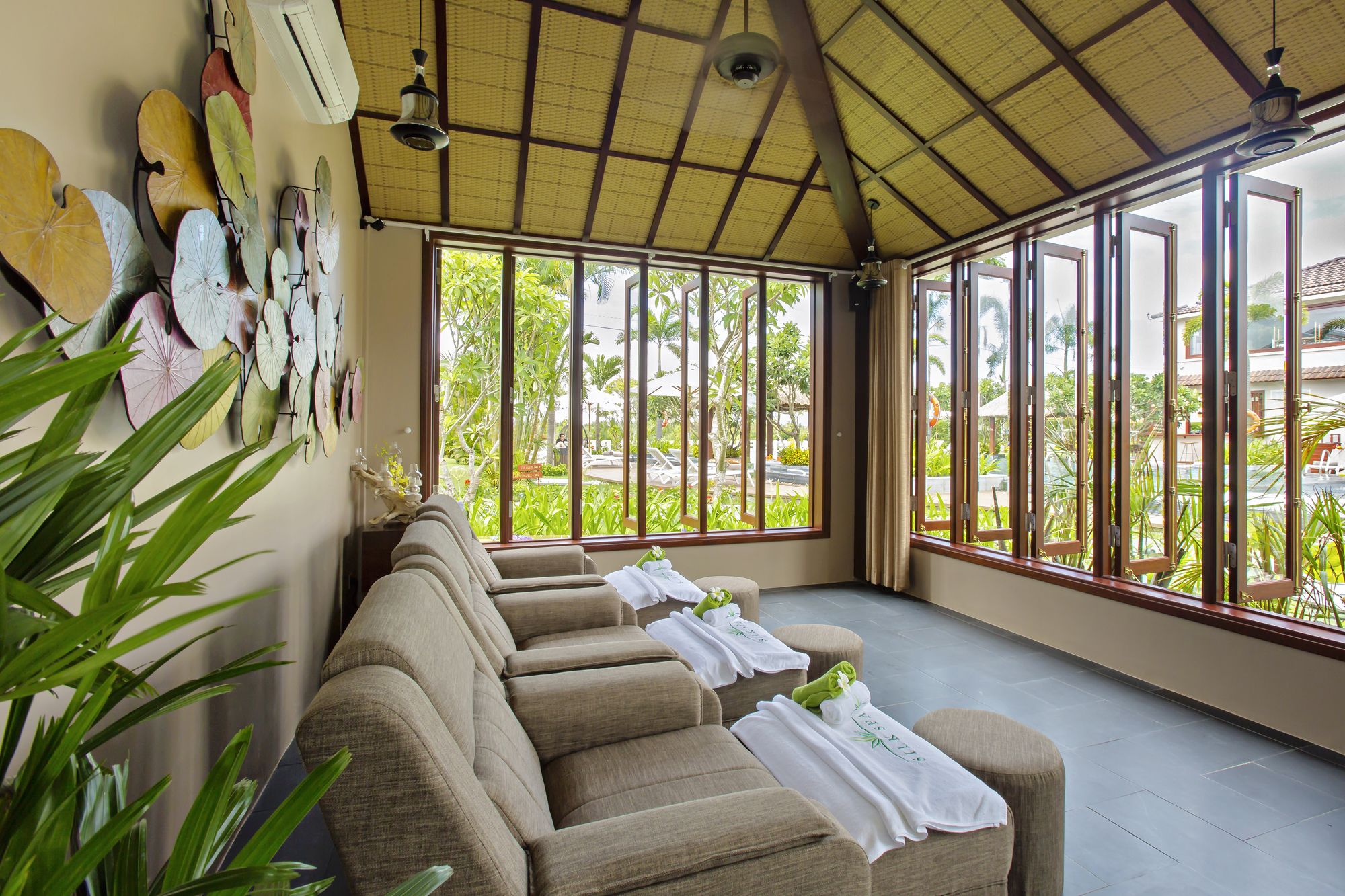 Фото Silk Sense Hoi An River Resort