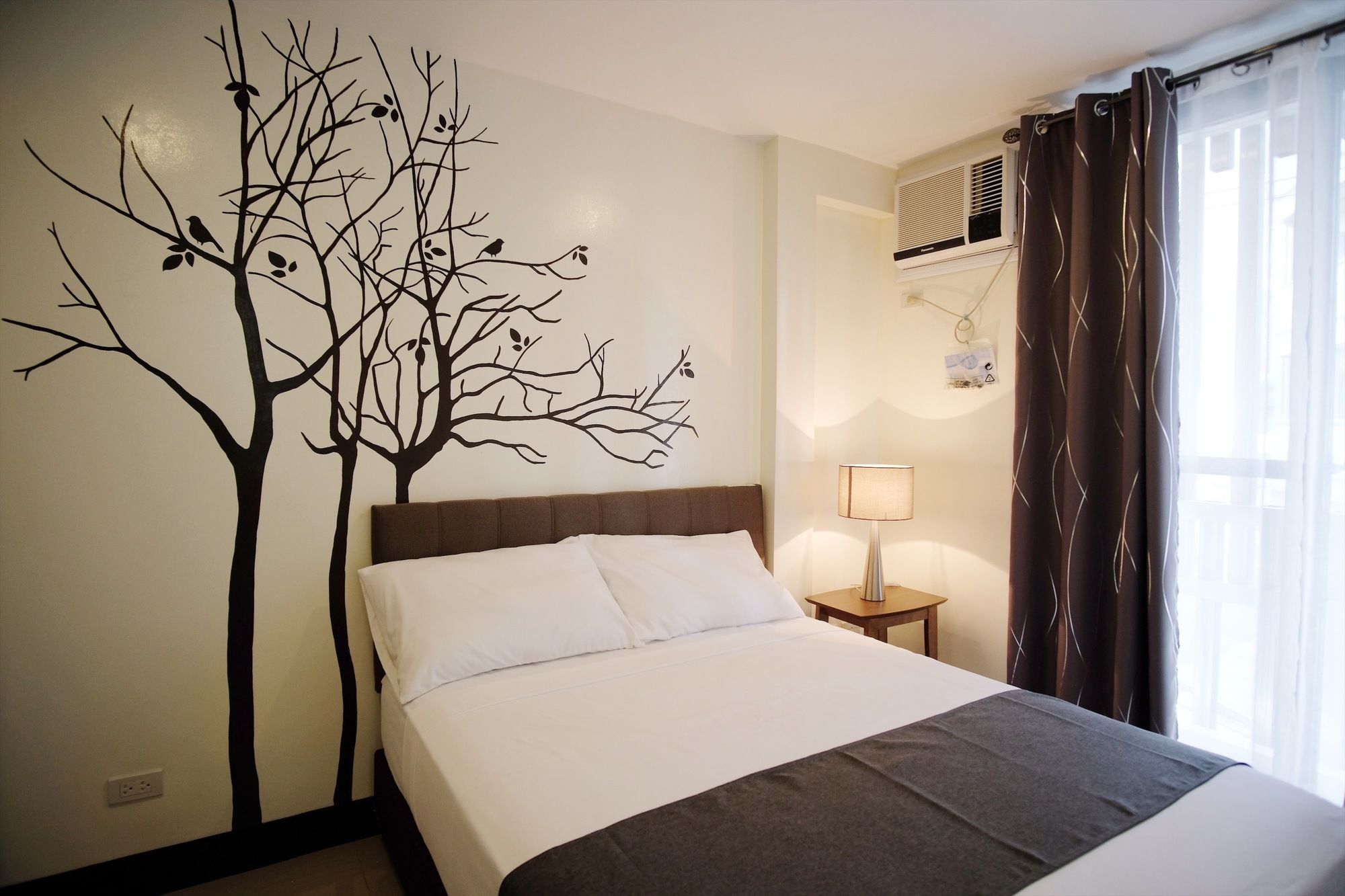 Фото Artemis Place Makati Hotel