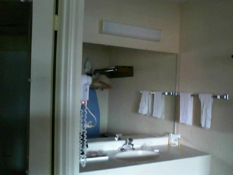 Фото Days Inn by Wyndham Waynesboro