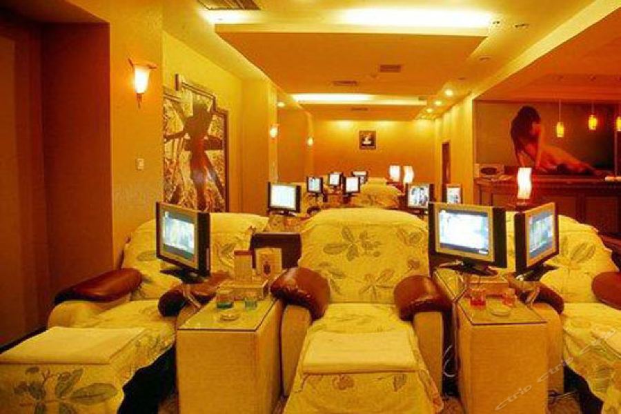 Фото Royal International Hotel