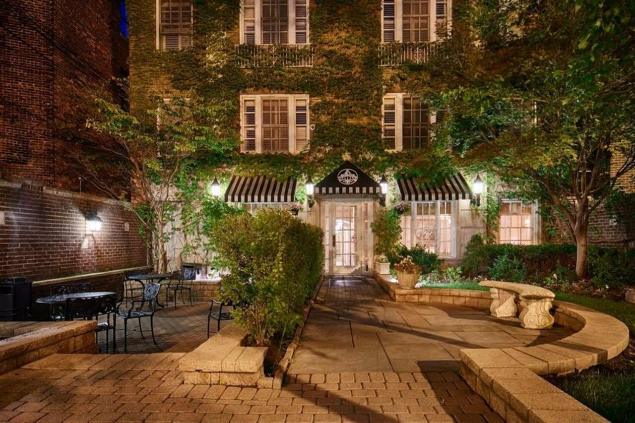 Фото отеля 3