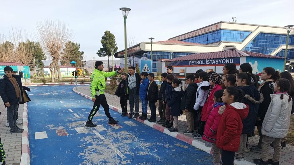 School 14 September Middle School, Siirt, photo