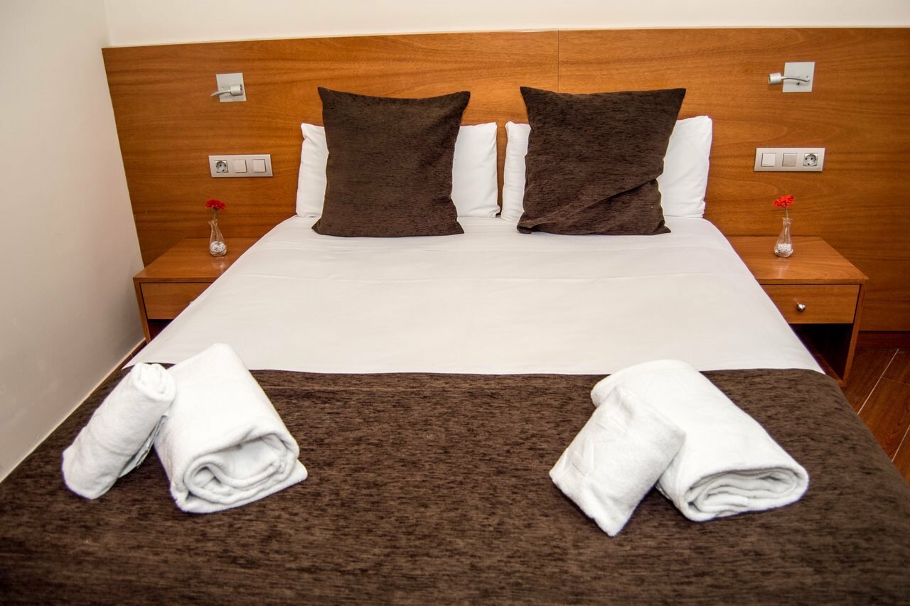 Фото Apartamentos Turisticos Madanis