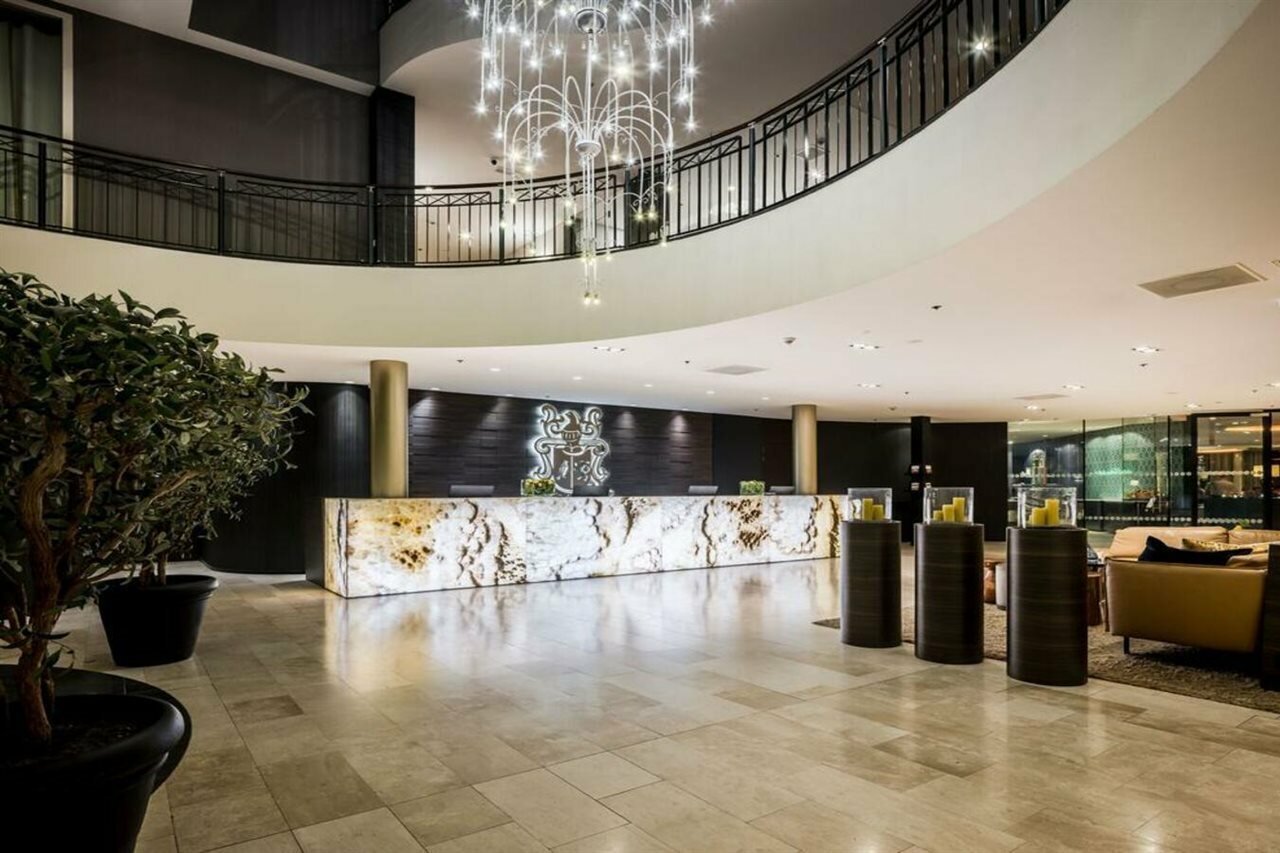 Фото Hotel Van der Valk Maastricht