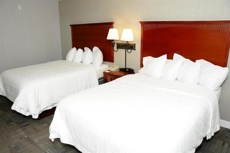 Фото SureStay Plus Hotel by Best Western Redding