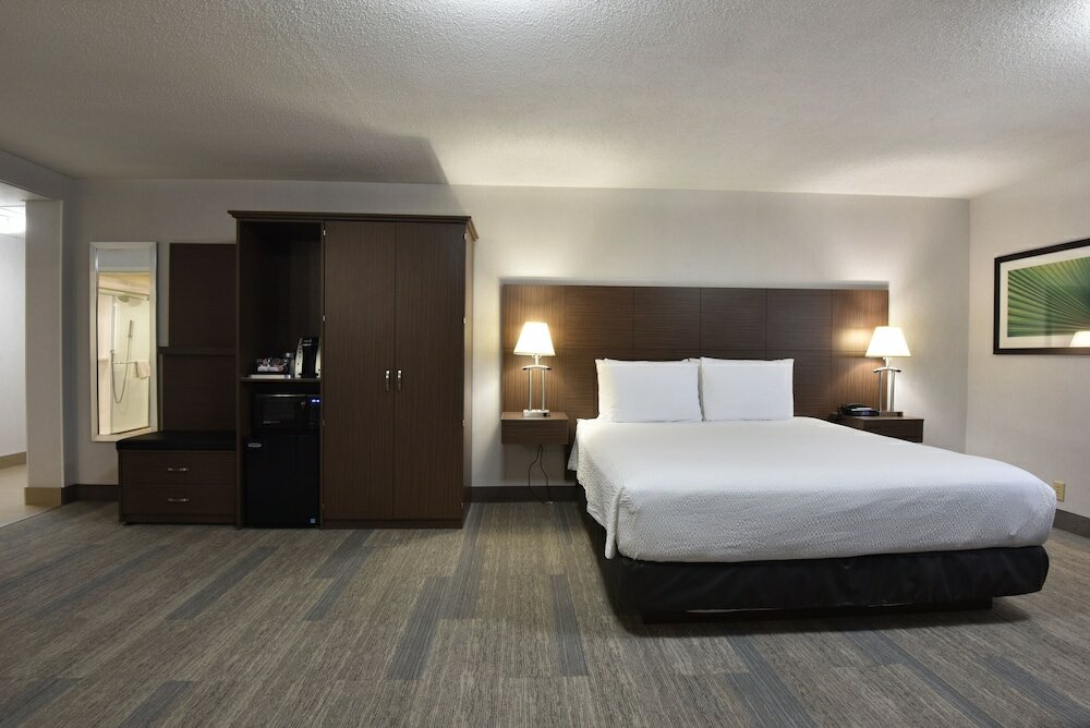 Фото Victoria Inn Hotel and Convention Centre Winnipeg