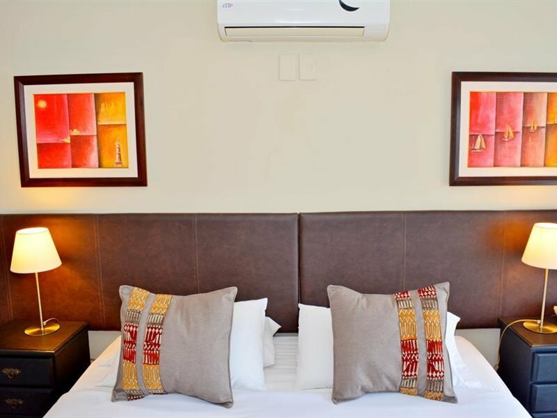 Фото De la Plaza Hotel