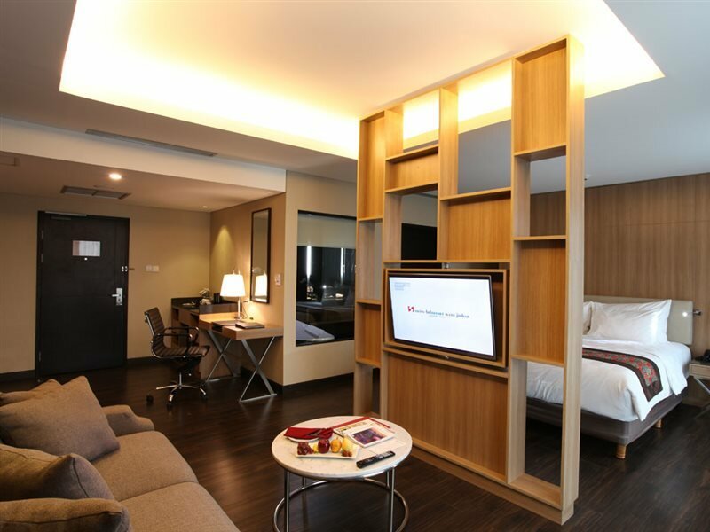 Фото Swiss-Belhotel Airport Jakarta