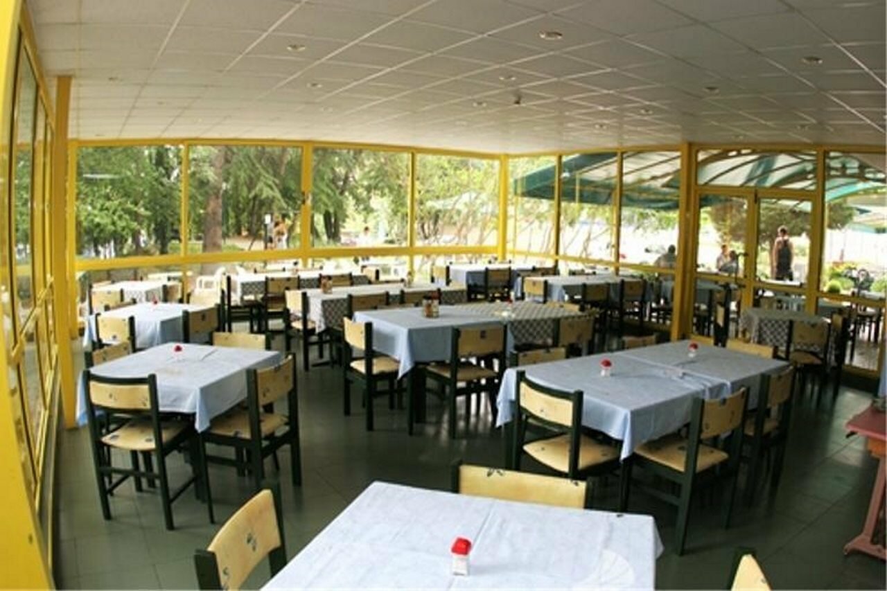 Фото Hotel Varshava